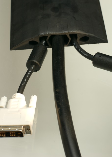 3 Channel Rubber Duct - Medium